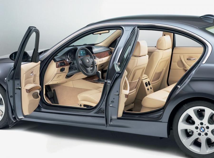  BMW 3-Series 2005 года  (фото 9 из 9)